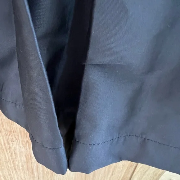 New Kenneth Cole Belted Trench Coat with pleats Navy blue size Small - Picture 4 of 7